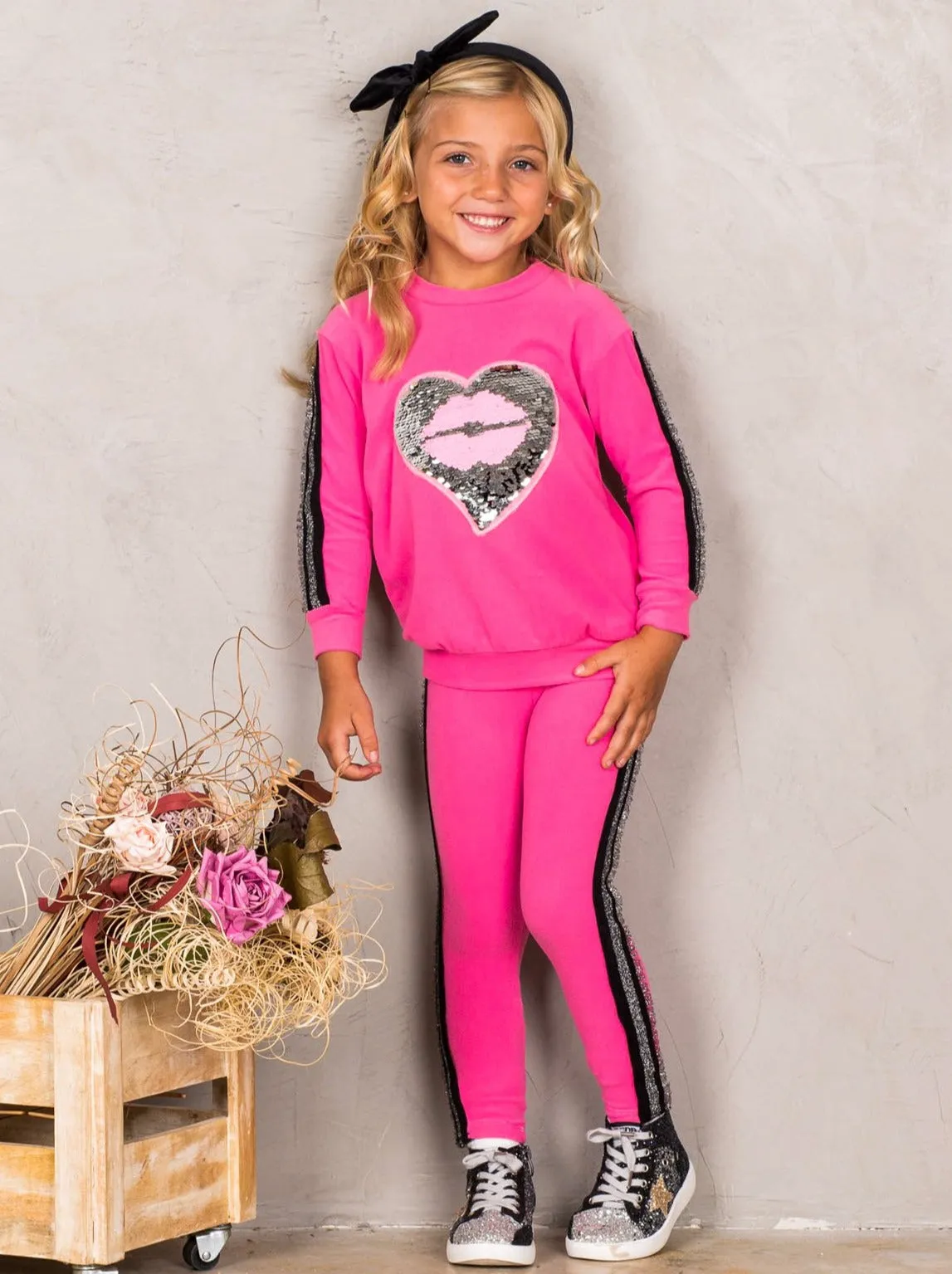 Girls Sequin Heart Lips Applique Sweatshirt and Jogger Set