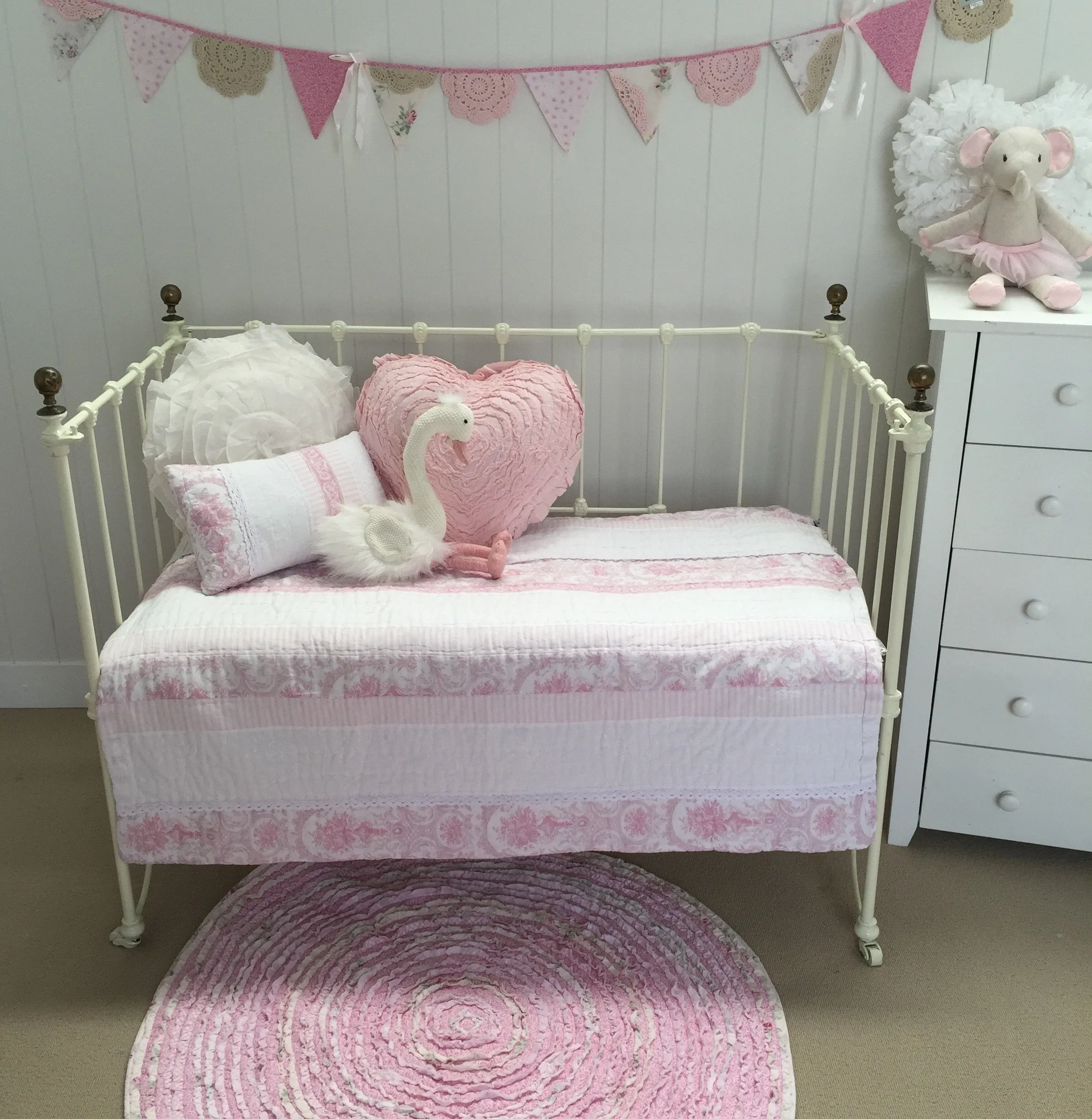 Juliet Pink Cot Quilt Nursery Bed Linen Bedding